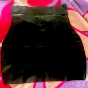 SOLD ⚠️REAL LATEX SKIRT⚠️